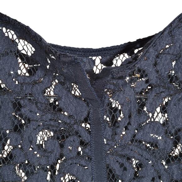 Loft Navy Lace Paisley Sheer Sleeveless Top Size XSP - Picture 5 of 9